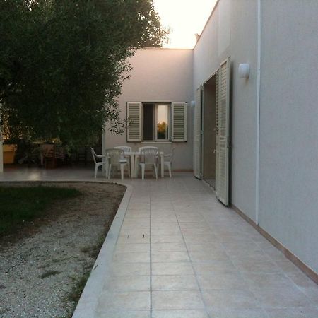 B&B Finestre Tra Gli Ulivi Mesagne Εξωτερικό φωτογραφία